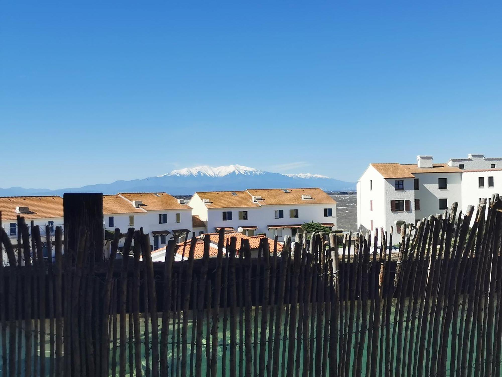 Appartement Tout Confort A Cap Coudalere Avec Vue Magnifique Sur Le Canigou Au Bord Du Lac - Check In Automatise - Parking Gratuit - Aire De Jeux D'Enfants - Le Barcarès Kültér fotó
